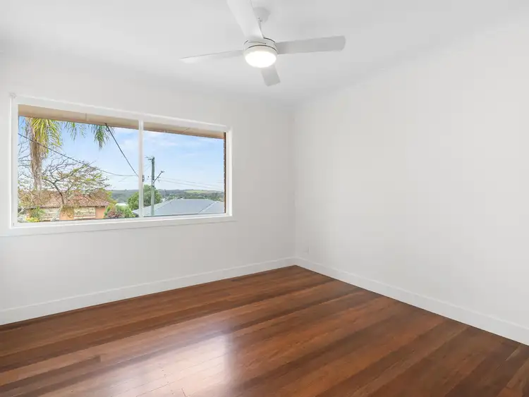 Fifth view of Homely house listing, 22 Cresthaven Drive, Mansfield QLD 4122