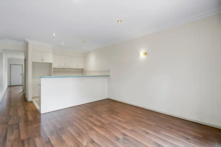 Second view of Homely house listing, 8/223 Murrumbeena Road, Murrumbeena VIC 3163