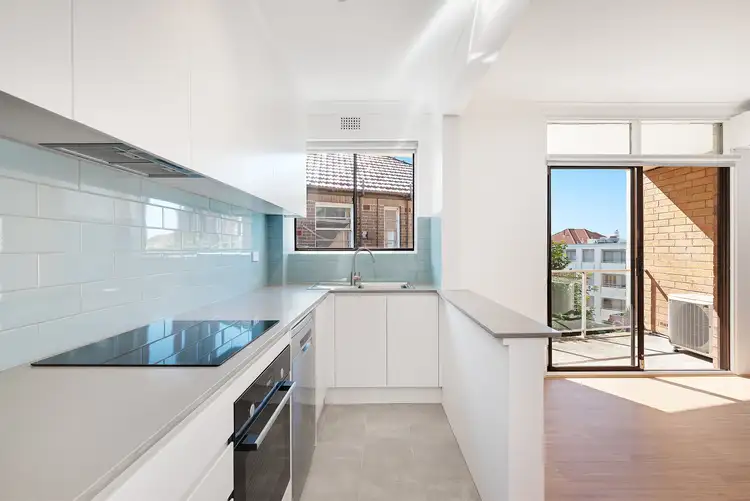 Fifth view of Homely apartment listing, 22/23 Vicar Street, Coogee NSW 2034