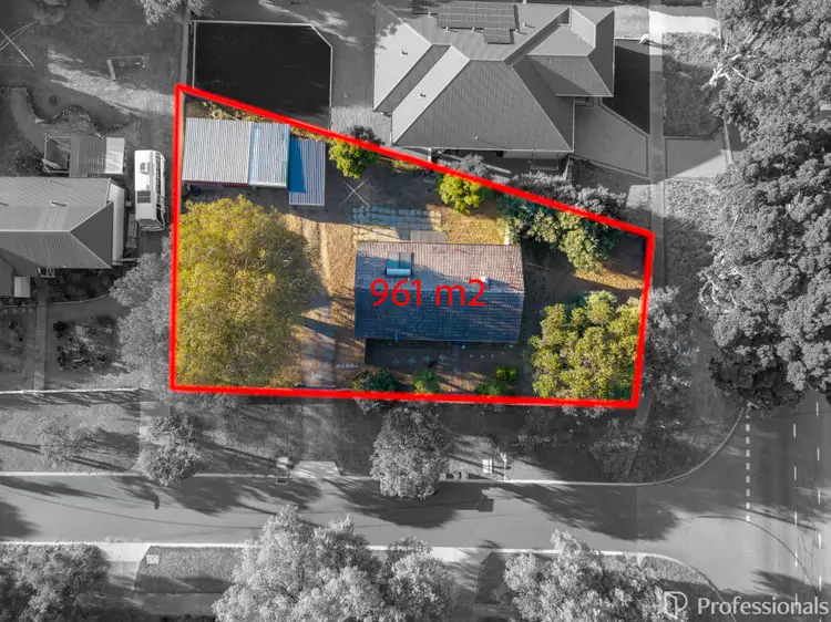 Second view of Homely house listing, 4 Munday Way, Medina WA 6167