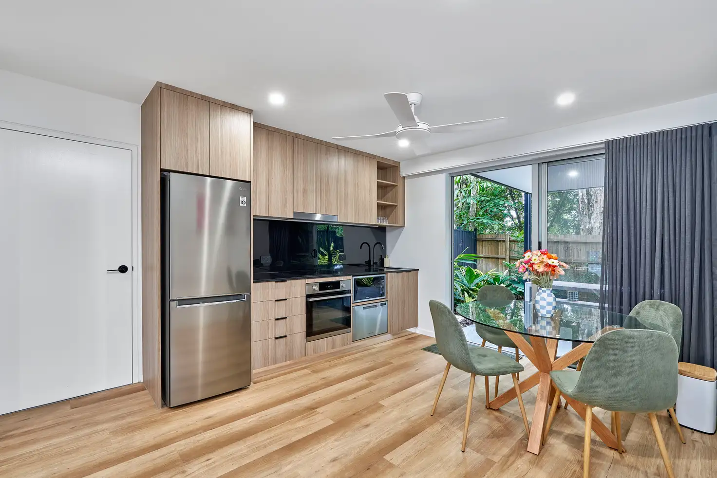 Main view of Homely unit listing, 10/16-20 Faculty Close, Smithfield QLD 4878