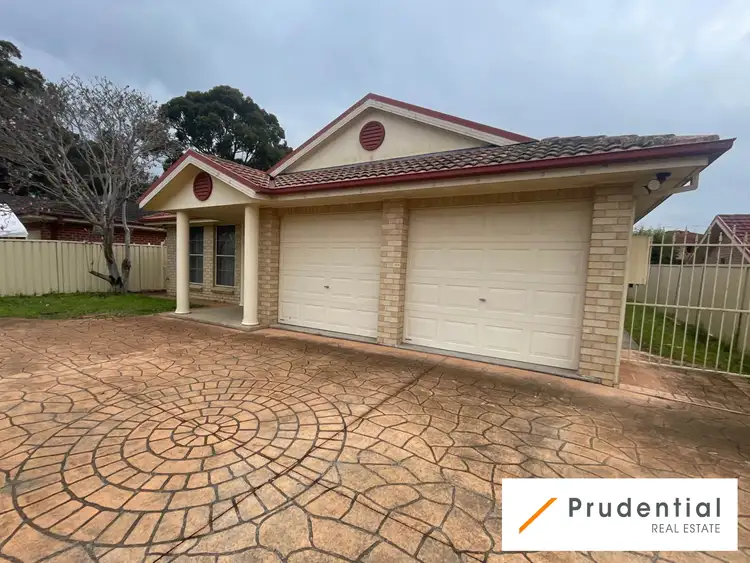 1D Myee Road, Macquarie Fields NSW 2564