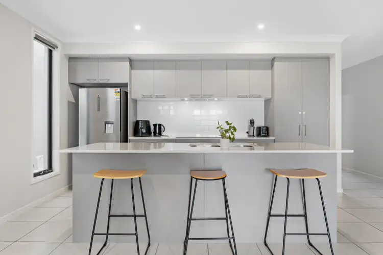 10 Sunny Lane, Birtinya QLD 4575