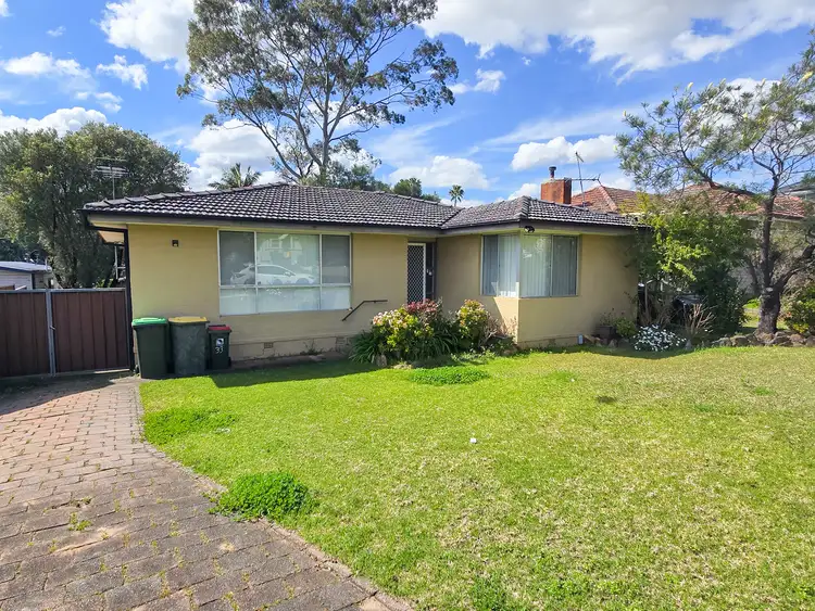 33 Doncaster Avenue