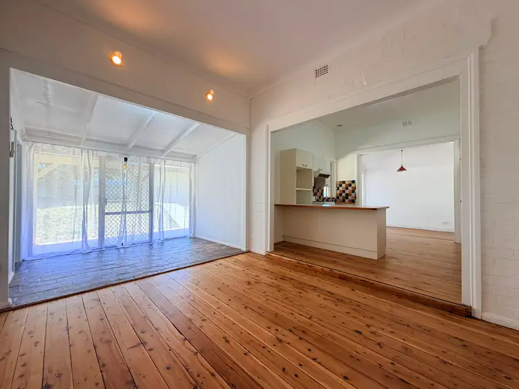 Fifth view of Homely house listing, 2 Oswin Street, Parkes NSW 2870