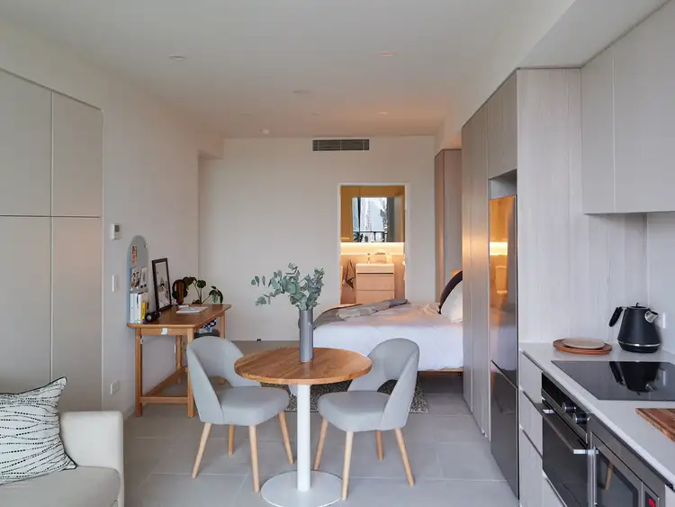 Third view of Homely studio listing, 607/101 Therry St, Melbourne VIC 3000