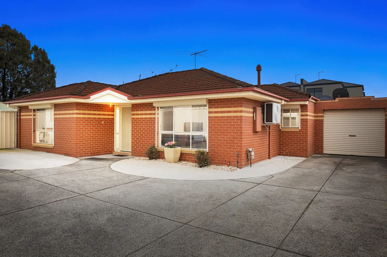 Main view of Homely unit listing, 2/32 Arndell Street, Thomastown VIC 3074