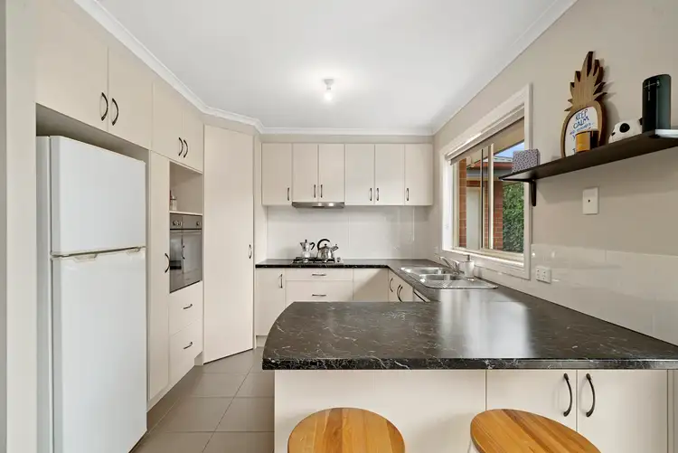 Third view of Homely unit listing, 2/7 Thomas Street, Benalla VIC 3672