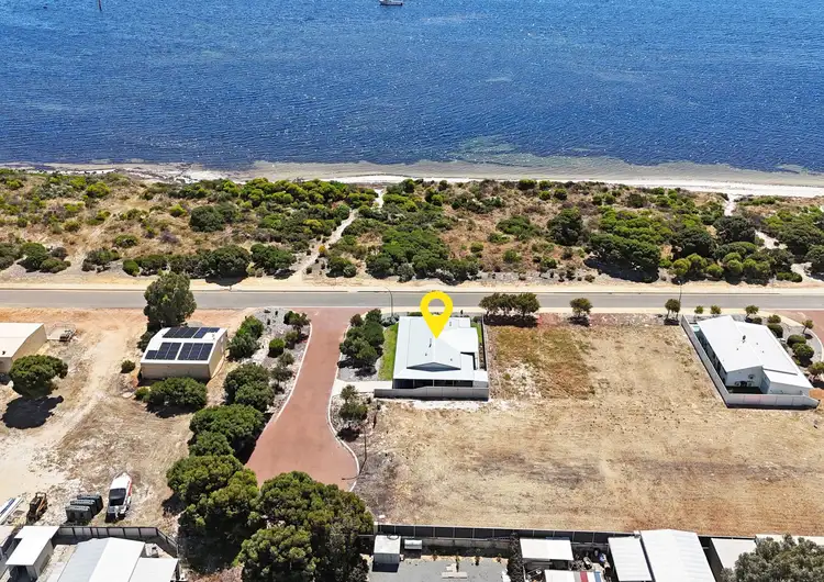 118 Thomas Street, Leeman WA 6514