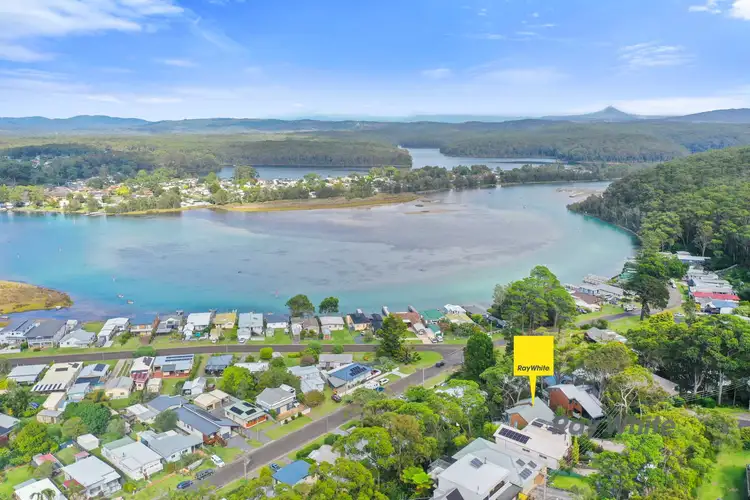 82 Canberra Crescent, Burrill Lake NSW 2539