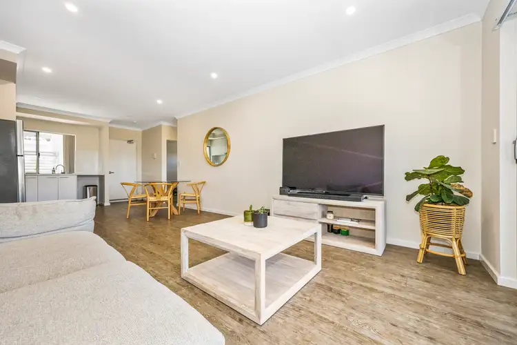 Fifth view of Homely apartment listing, 10/35 Macedon Place, Craigie WA 6025