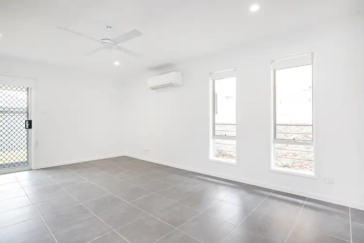 Fourth view of Homely semi-detached listing, 13 Thorncliffe Avenue, Thornton NSW 2322