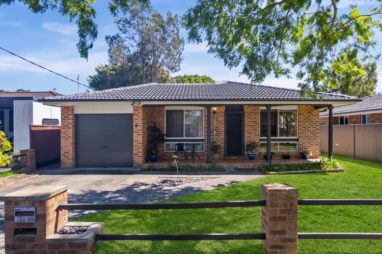 33 Emerald Place, Berkeley Vale NSW 2261