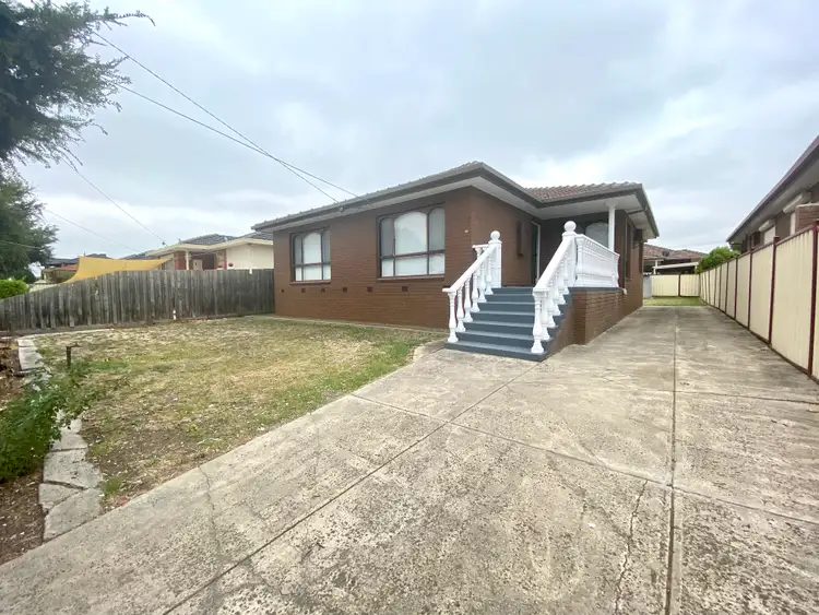 Second view of Homely house listing, 20 Queenscliff Road, Thomastown VIC 3074