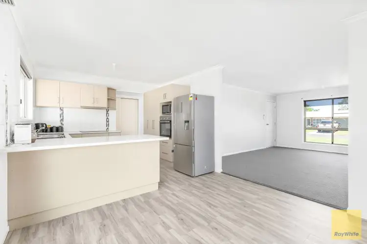 Sixth view of Homely house listing, 3 Louisa Court, Emerald QLD 4720