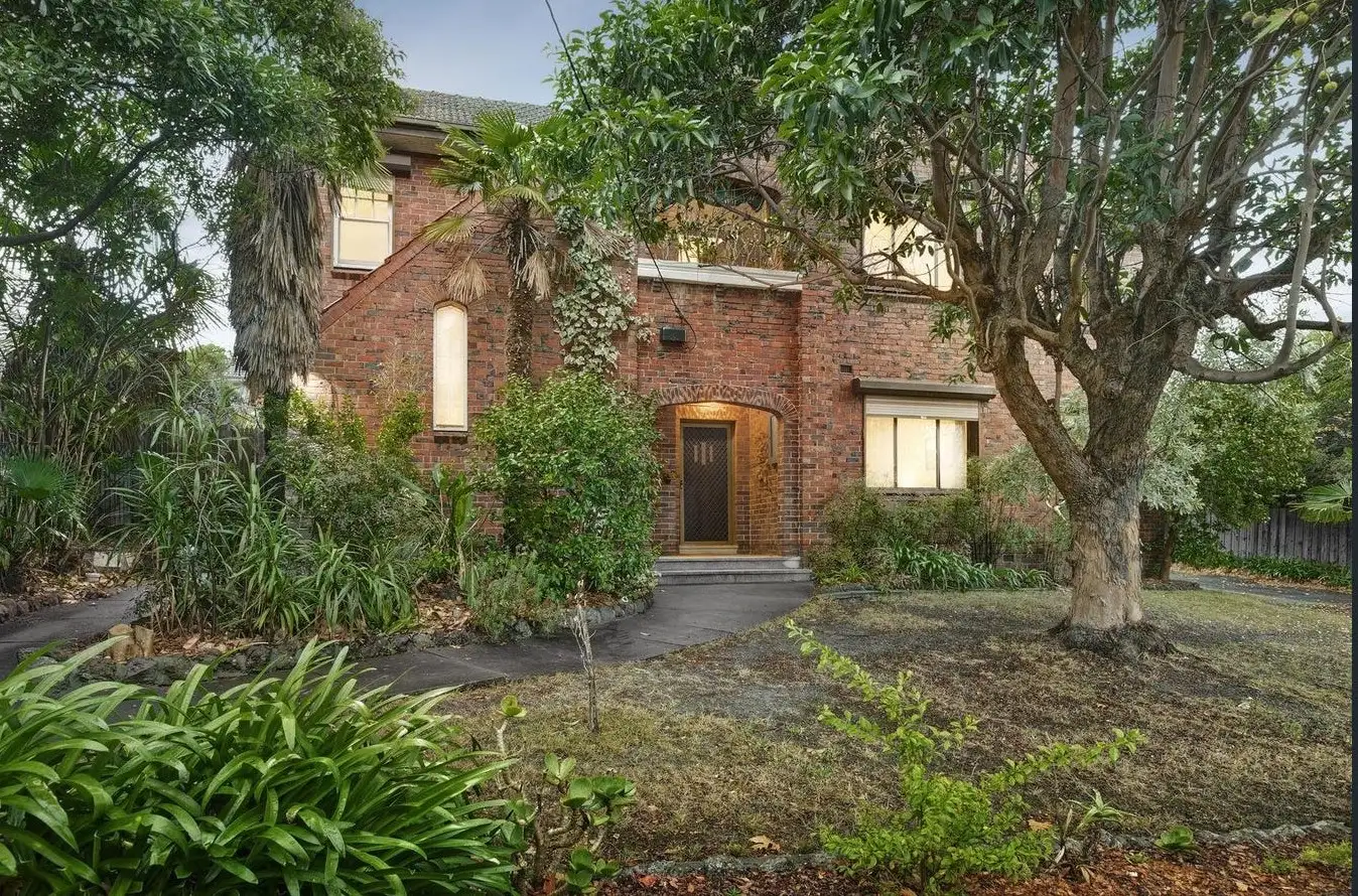 Main view of Homely unit listing, 1/15 Fairholm Grove, Camberwell VIC 3124