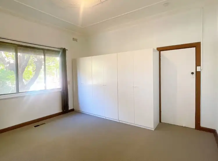 Fifth view of Homely unit listing, 1/15 Fairholm Grove, Camberwell VIC 3124