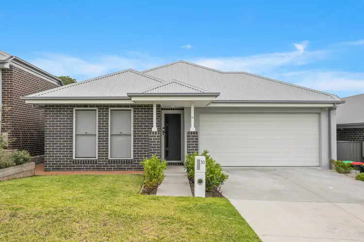 30 Lomandra Crescent, Calderwood NSW 2527