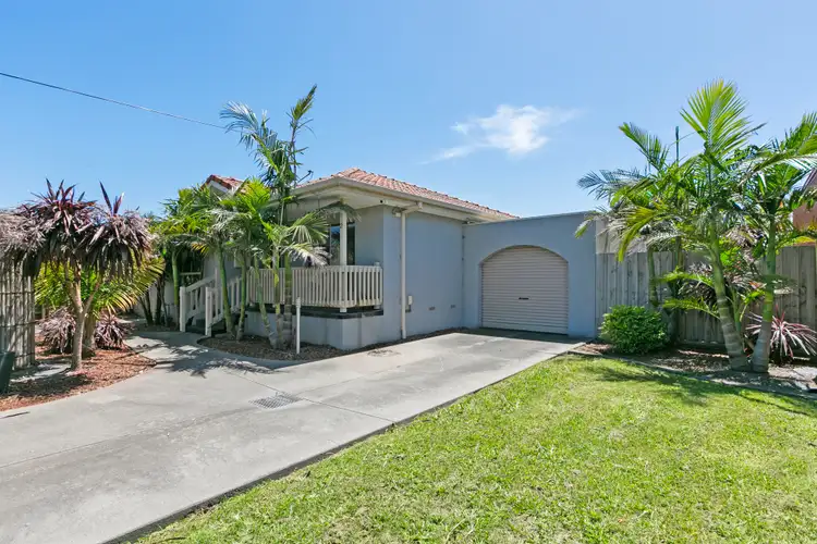 2/22 Dumbarton Street, Reservoir VIC 3073