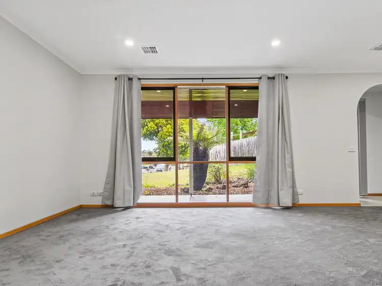 Fourth view of Homely house listing, 6 Brett Place, Endeavour Hills VIC 3802