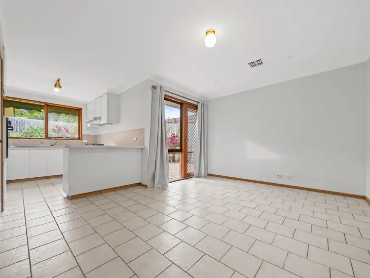 Fifth view of Homely house listing, 6 Brett Place, Endeavour Hills VIC 3802