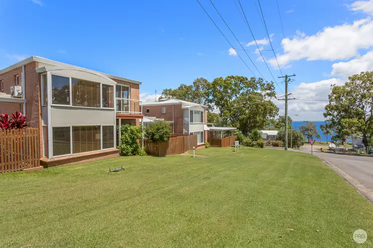 2/15 Cromarty Road, Soldiers Point NSW 2317