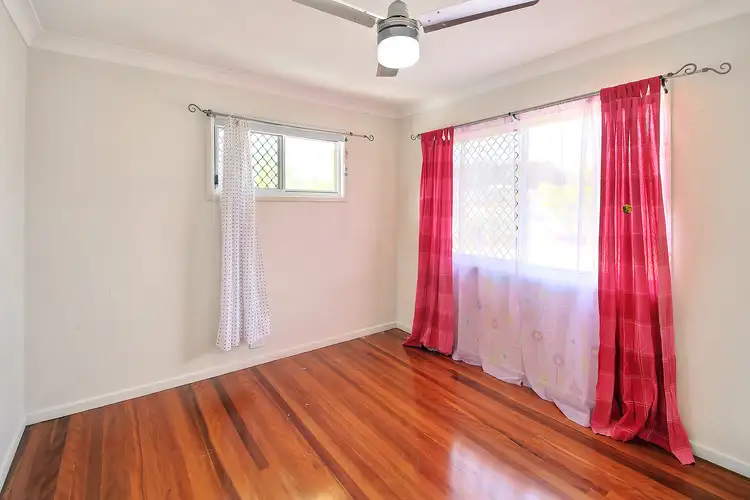 Fifth view of Homely house listing, 4 Geneva Street, Wishart QLD 4122