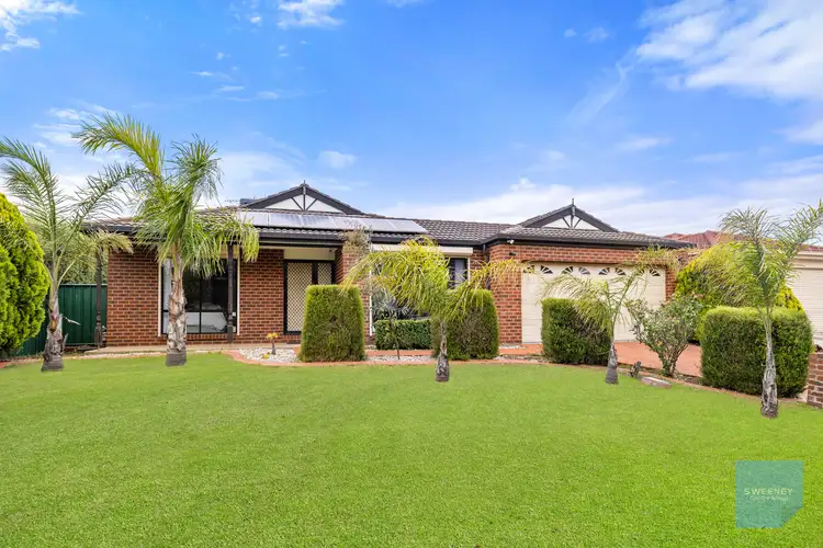 7 Cuthbert Place, Burnside VIC 3023