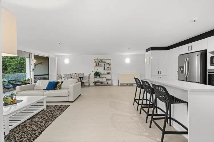 8/54 Hooker Boulevard, Mermaid Waters QLD 4218