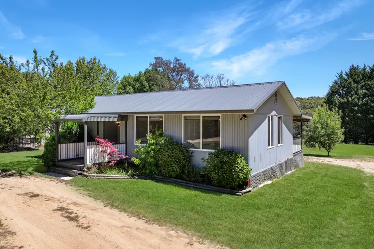 8 Seymour Street, Majors Creek NSW 2622