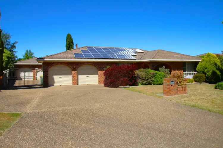 13 Braemer Circuit, Orange NSW 2800