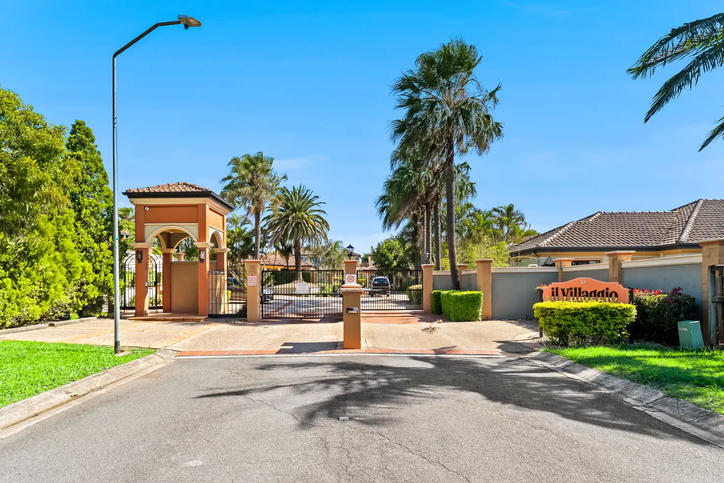 Main view of Homely townhouse listing, 10/24 Radan Street, Sunnybank Hills QLD 4109