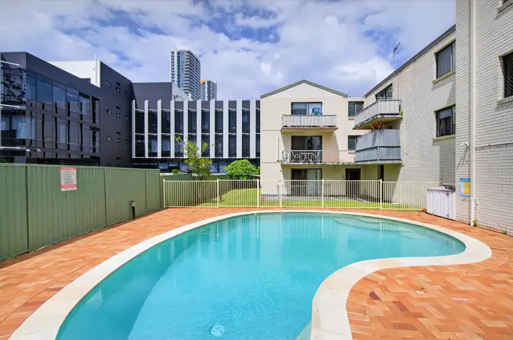 Second view of Homely apartment listing, 6/5-7 High Street, Southport QLD 4215