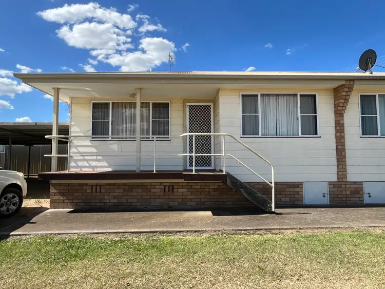 2/21 Dewhurst Street, Quirindi NSW 2343