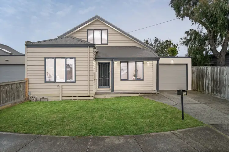 19B McCulloch Avenue