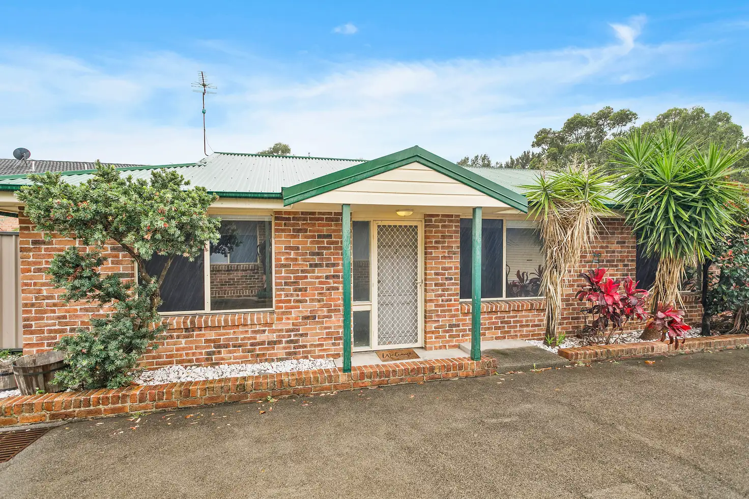 Main view of Homely villa listing, 5/32 Mayfield Circuit, Albion Park NSW 2527