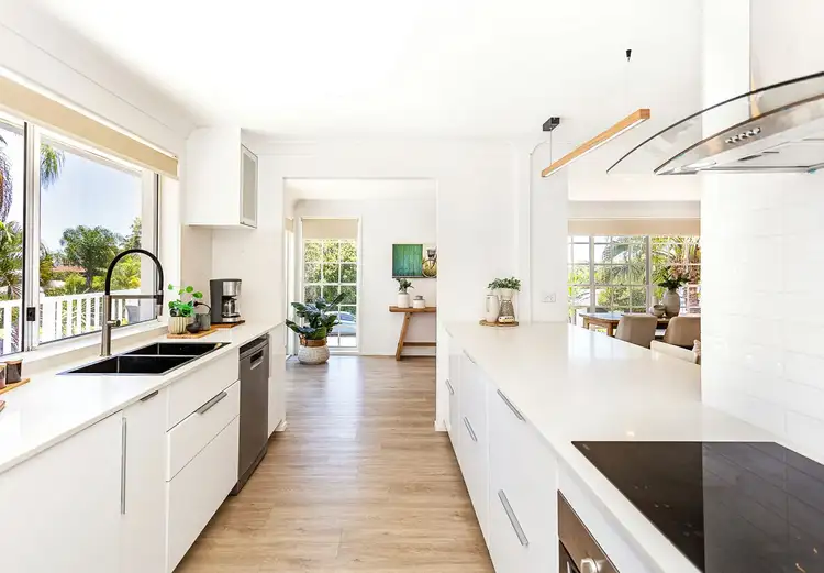 14 Huntingdale Crescent