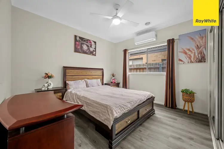 Fifth view of Homely house listing, 8 Pearce Way, Weir Views VIC 3338