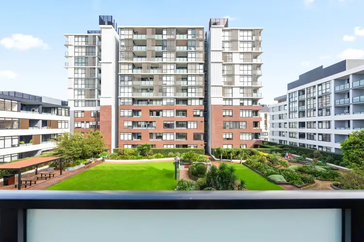 423/10 Village Place, Kirrawee NSW 2232