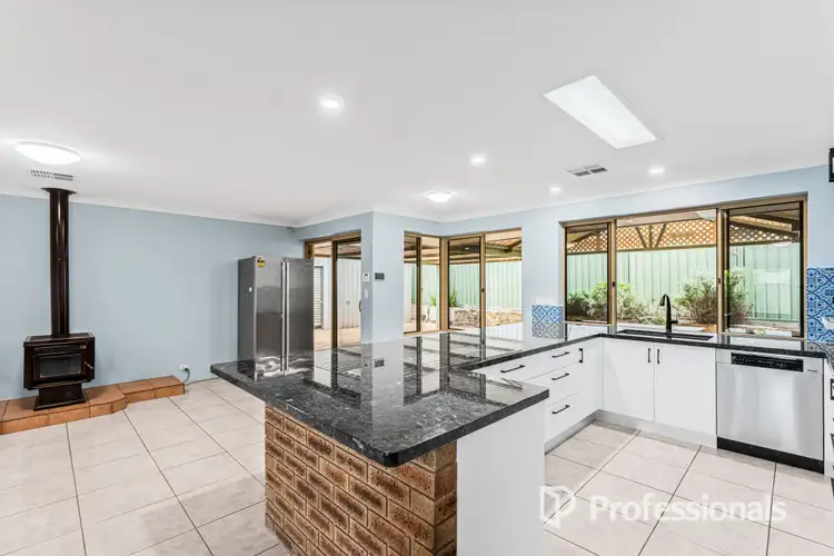 33 Willesden Avenue, Kingsley WA 6026