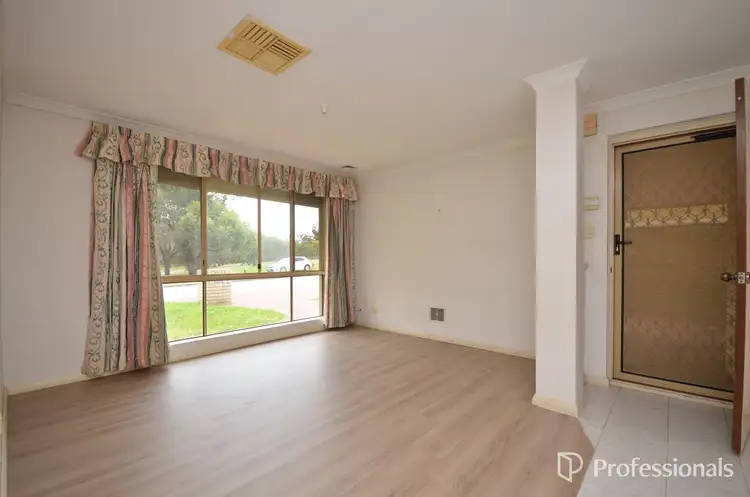 Second view of Homely house listing, 11 Summer Place, Thornlie WA 6108