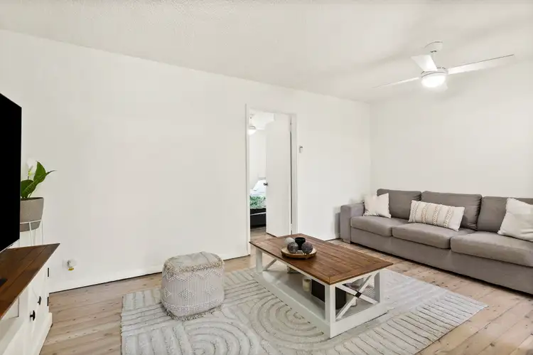 Third view of Homely unit listing, 2/189 Gipps Road, Keiraville NSW 2500