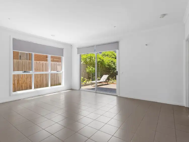 Second view of Homely house listing, 3 Crampton Square, Bonbeach VIC 3196