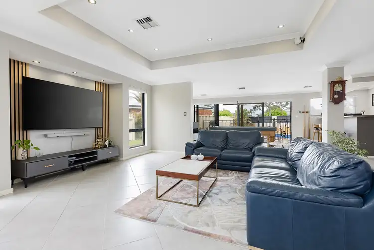 Seventh view of Homely house listing, 2 Neroli Link, Atwell WA 6164