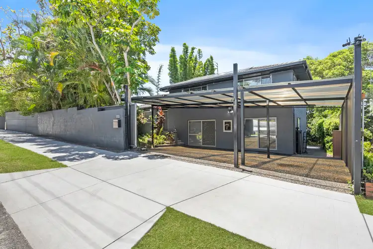 37 Kumbari Avenue, Southport QLD 4215