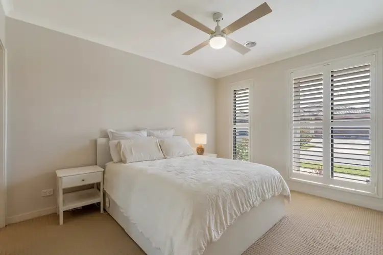 Second view of Homely house listing, 14 Loudon Circuit, Craigieburn VIC 3064