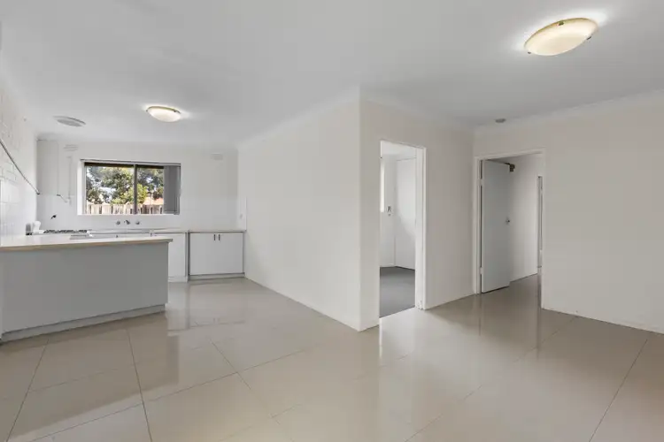 2/34A Arundel Avenue, Glenroy VIC 3046