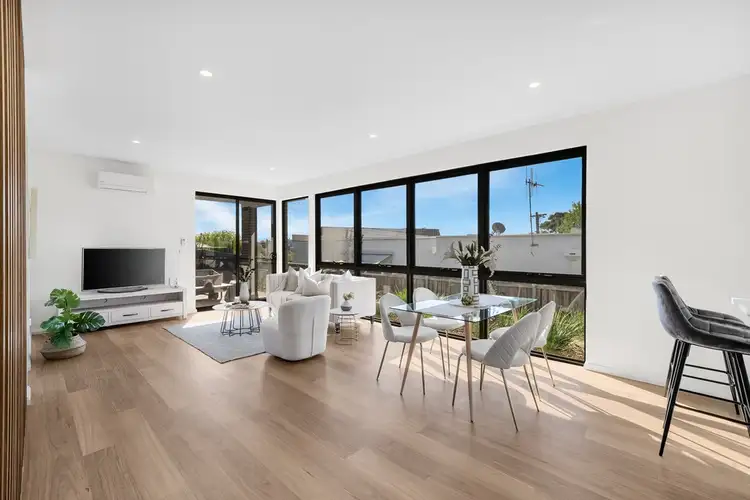 3/8 Aurora Close, Mawson ACT 2607