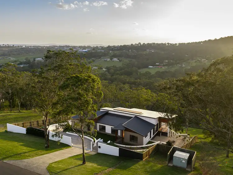 191 Postle Street, Mount Rascal QLD 4350