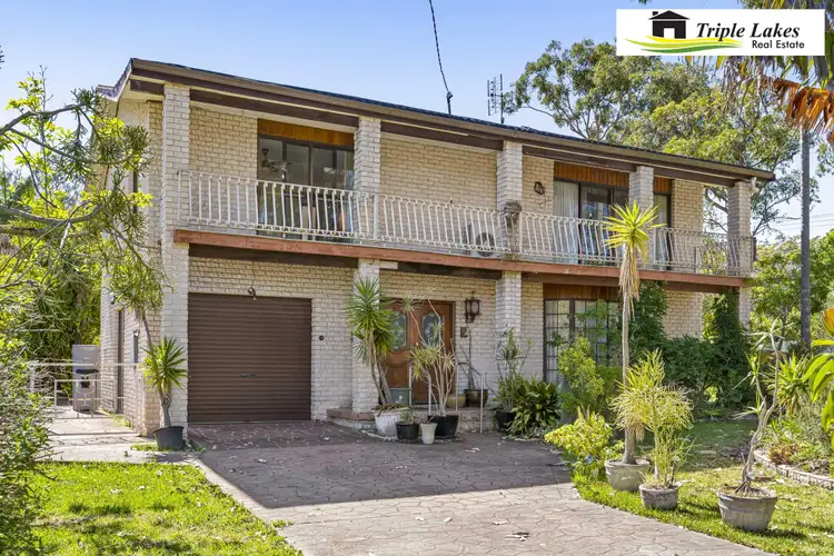 1 Apanie Close, Summerland Point NSW 2259